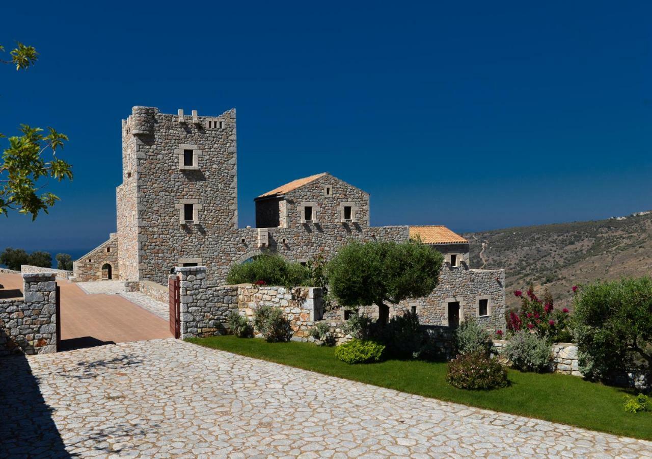Focalion Castle Luxury Suites Pírgos Dhiroú Exteriör bild